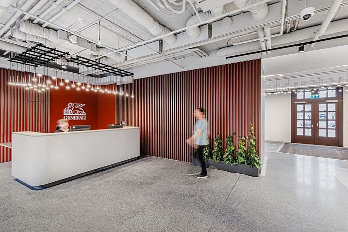 a welcoming office interior in warsaw generali 012