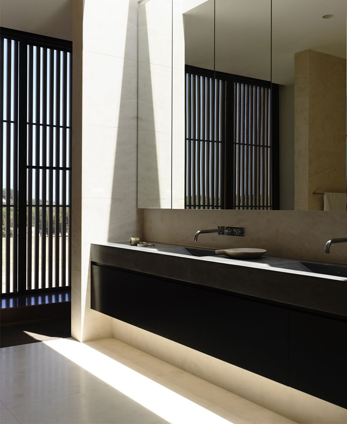 beach-house-interior-bathrom