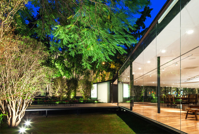 beautiful garden glass pavilion 12