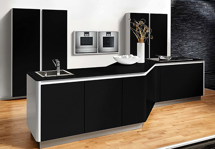 black-kitchen-beek