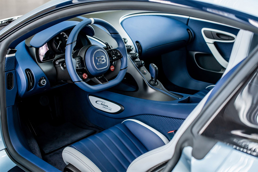 ugatti Chiron Profilée cockpit