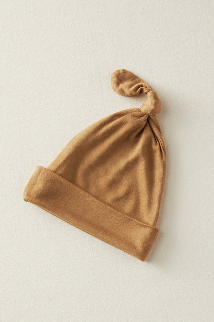 KNOTTED HAT - Camel
