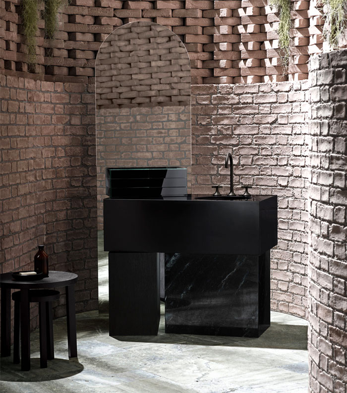 dark bathroom fixtures are on trend