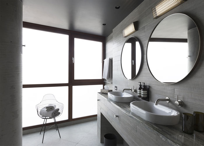 exposed-concrete-bathroom-interior