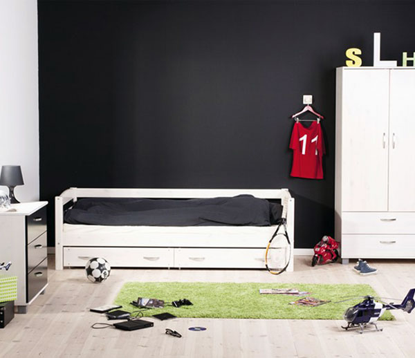 football-themed-bed-frame-boys