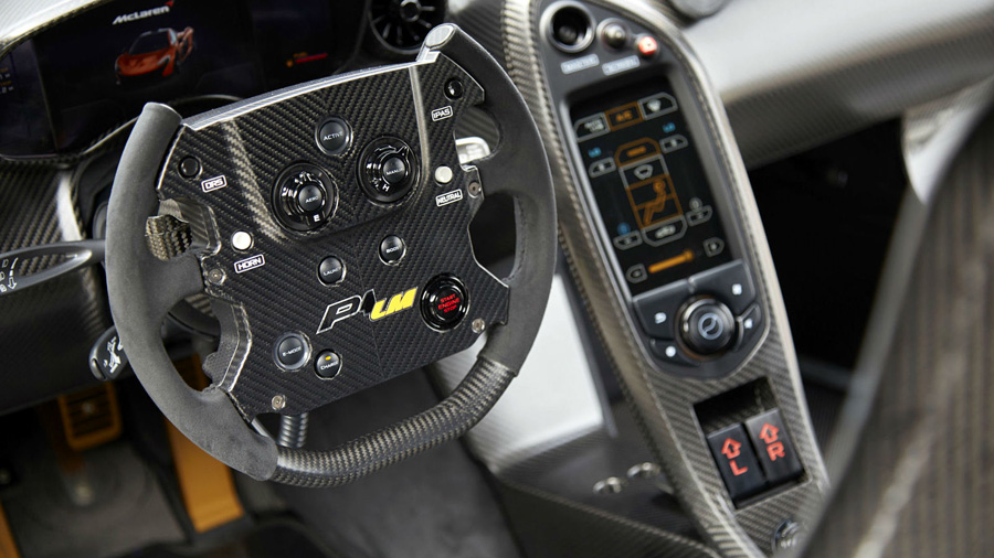 mclaren p1 lm cockpit