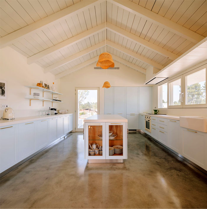 modern farmhouse kitchen 2