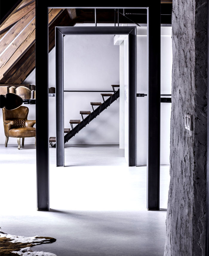 steel-frames-doorways